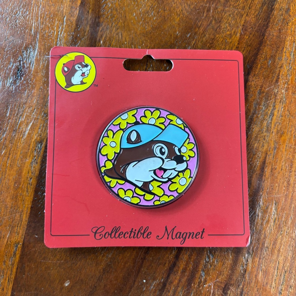 Buc-ee's Beaver Mascot Floral Round Collectible Magnet BUC-MGNT12CRD New